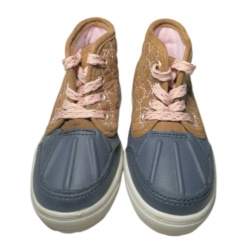 OshKosh B'gosh Girls Tarin Boot Quilted Brown Navy Sneakers Toddler Size 7